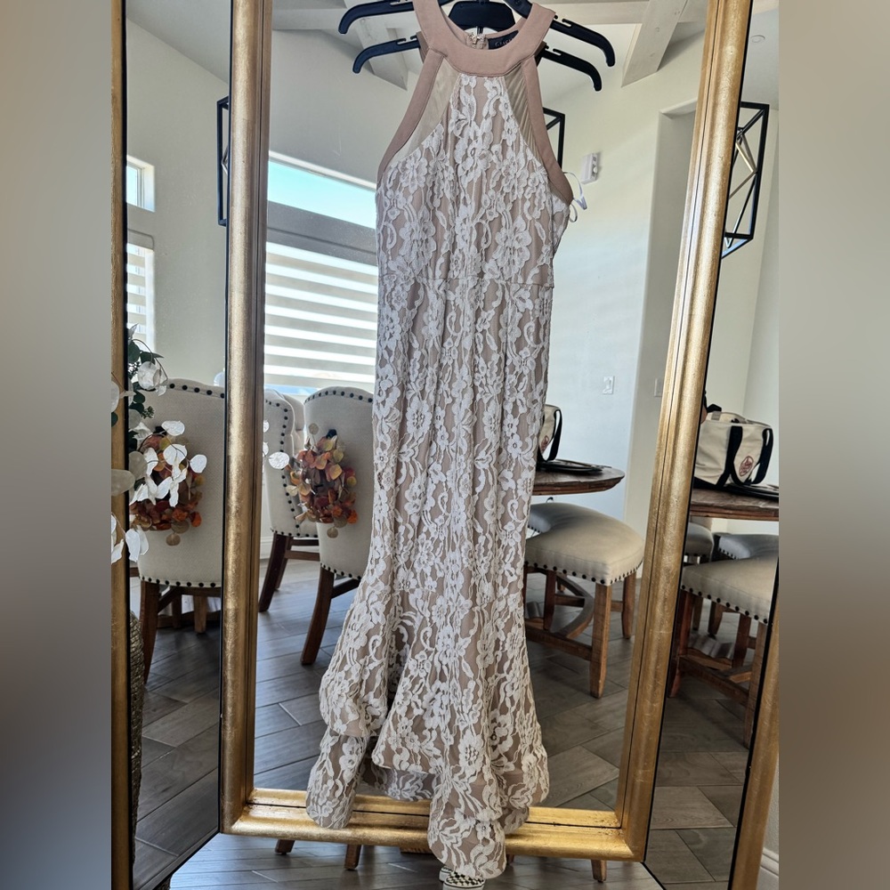 Gracia Lace Wedding Dress in Cream and White